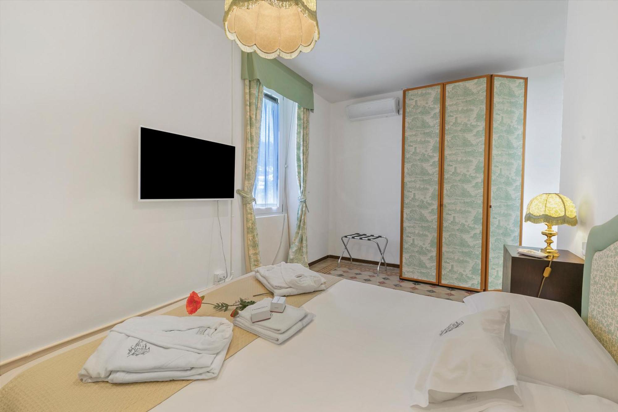 Villa Jejia- Pool And Garden เลซา ภายนอก รูปภาพ